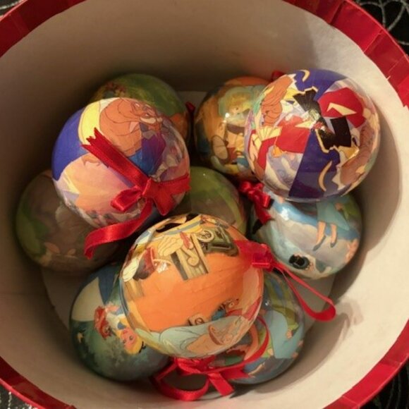 GUC Disney 1999 A Christmas to Remember Ornament Set (Incomplete - 11/12) - Picture 4 of 7